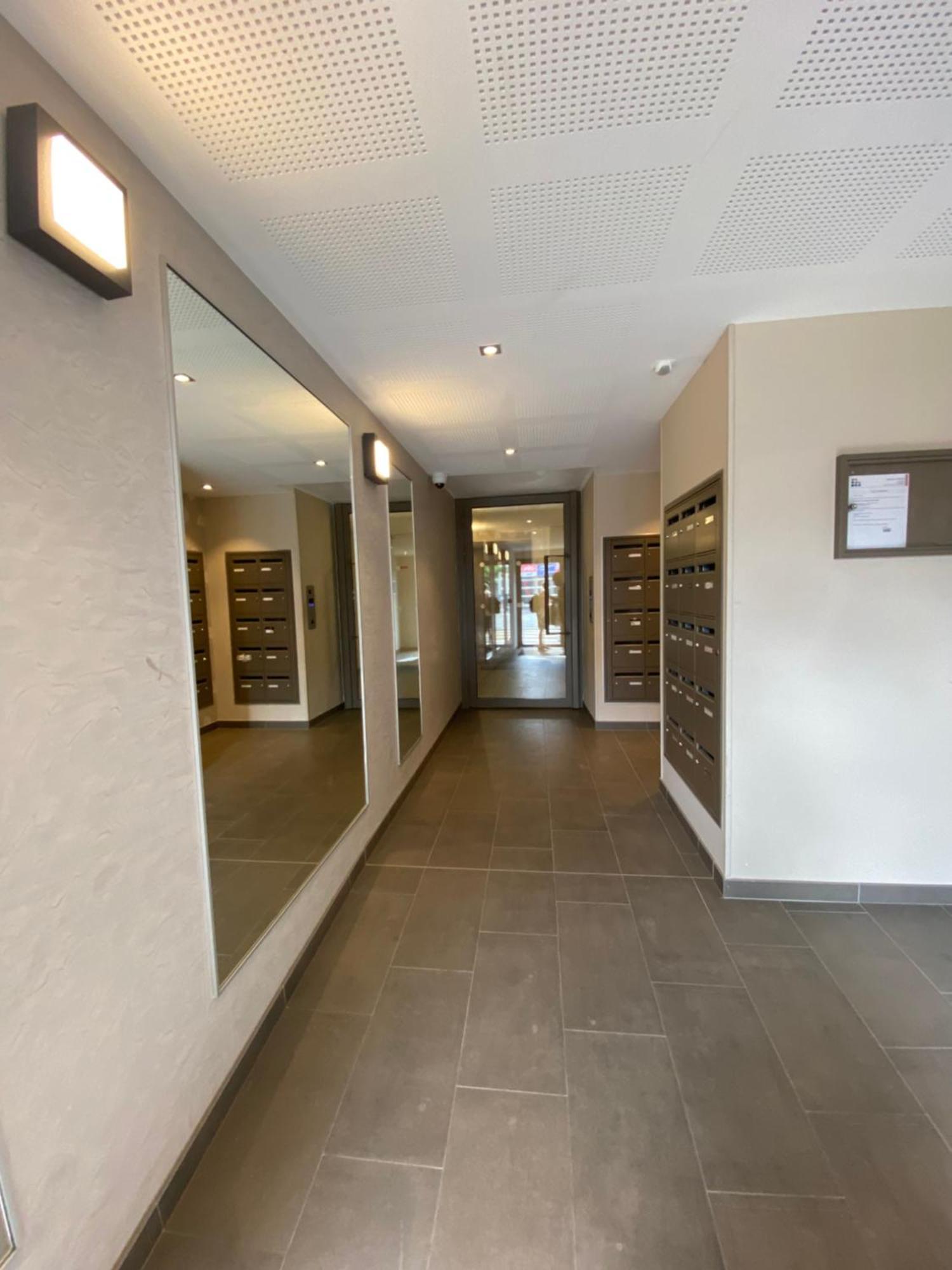 Ferienwohnung Charme Citadin Villemomble Exterior foto