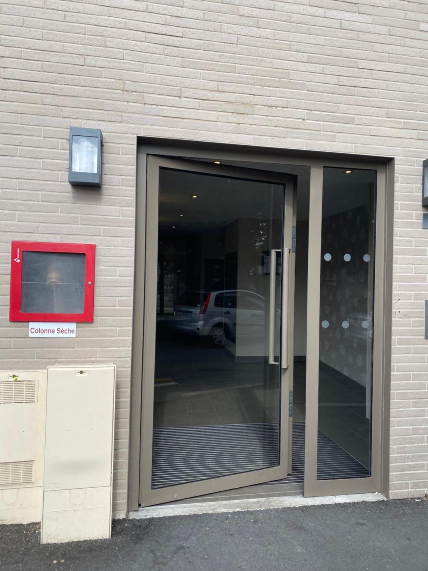 Ferienwohnung Charme Citadin Villemomble Exterior foto